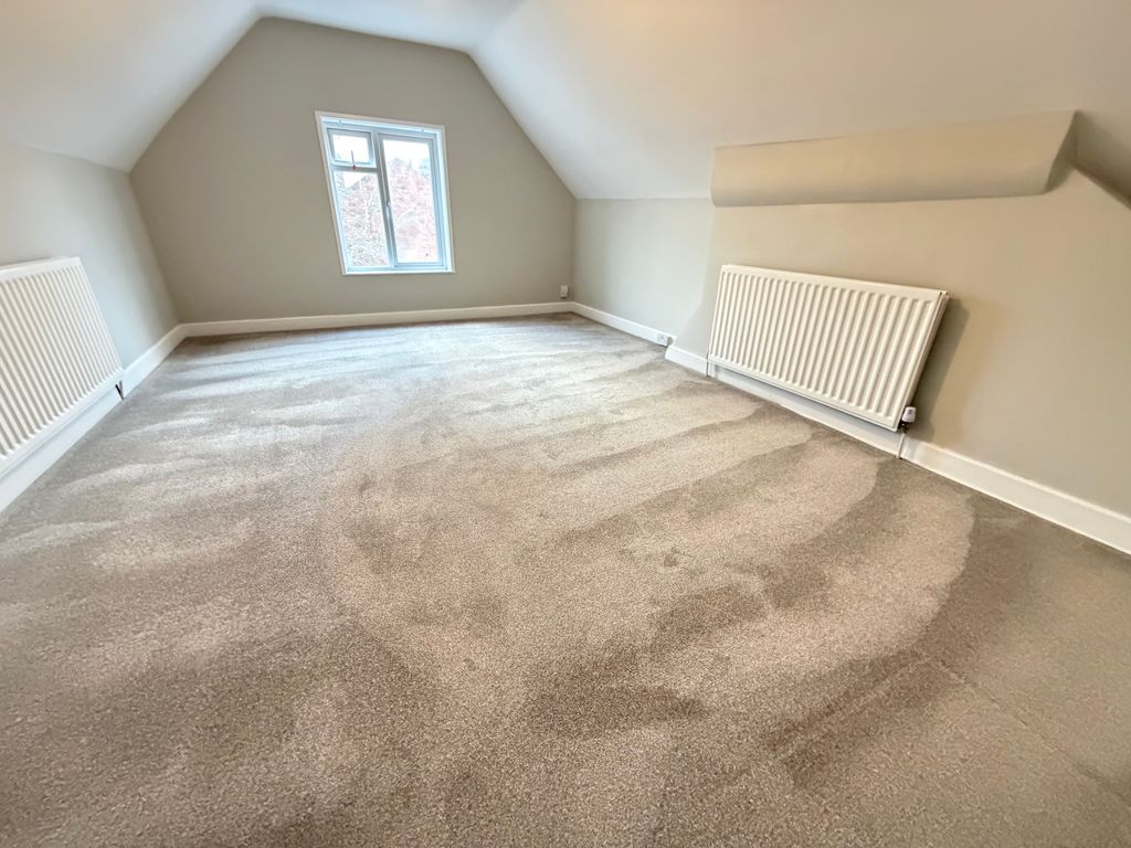 Property photo 2 of 12 Image