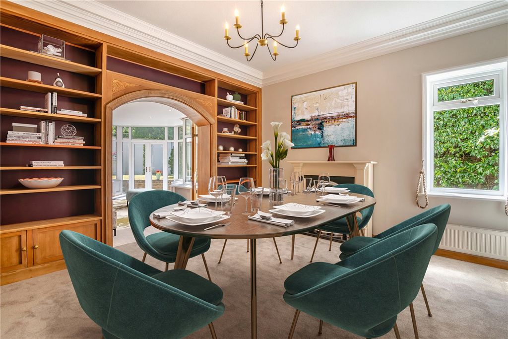 Property photo 3 of 21 Dining Room