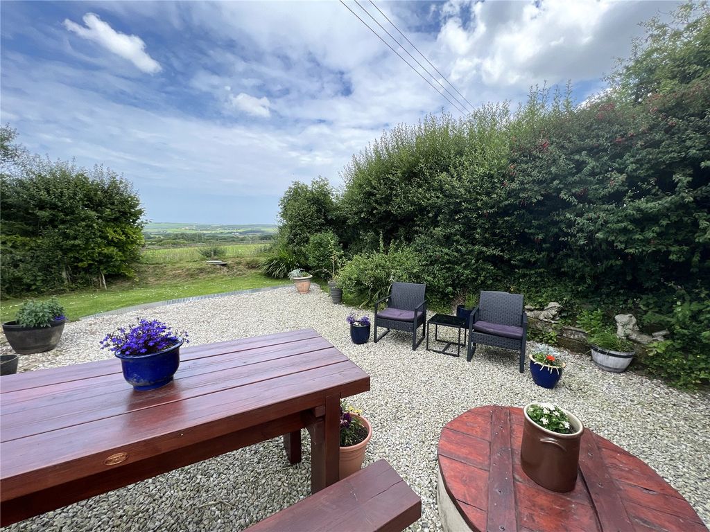 Property photo 2 of 19 Picture No. 48