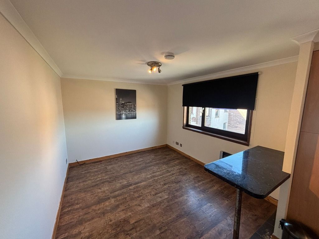 Property photo 2 of 7 Photo 2