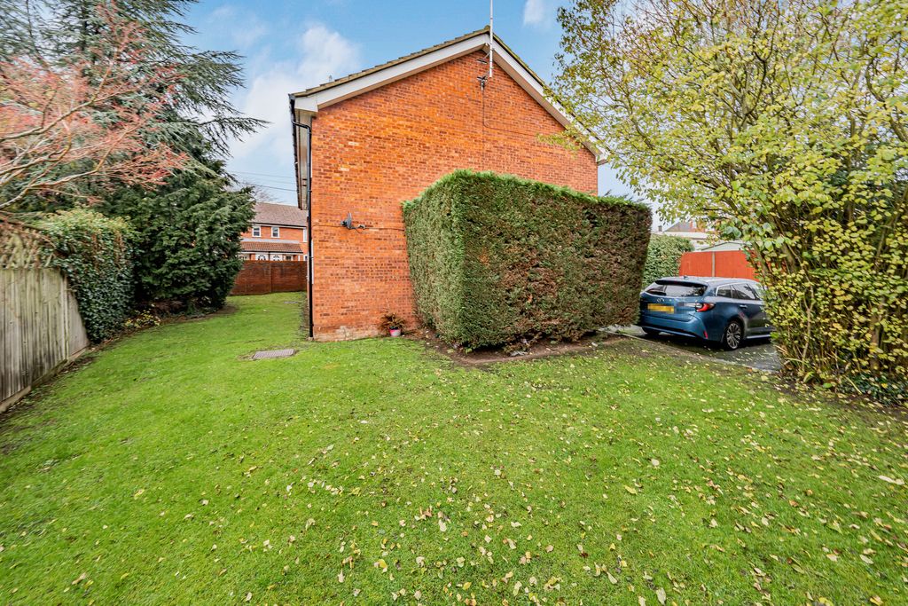 Property photo 2 of 10