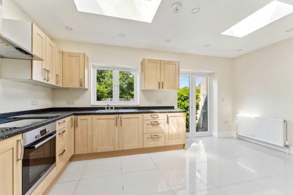 Property photo 2 of 18 Picture No. 07