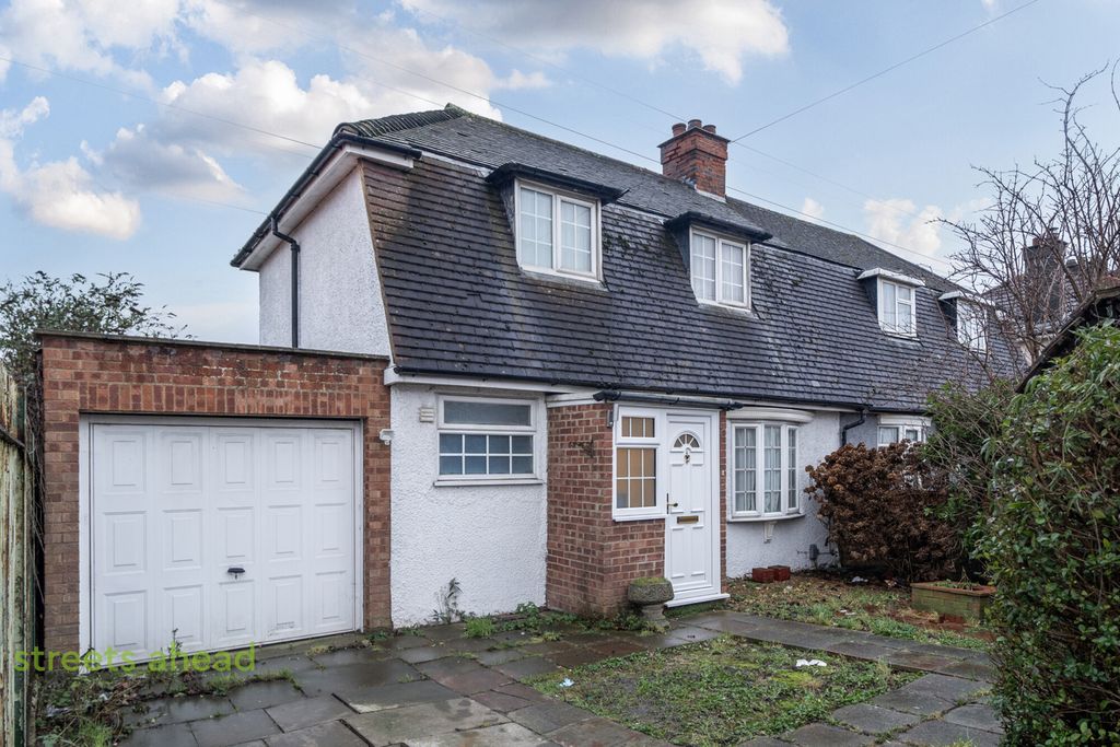 Property photo 1 of 12 8c76E86d-Da5F-4Bb...