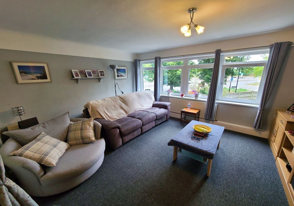 Property photo 2 of 12