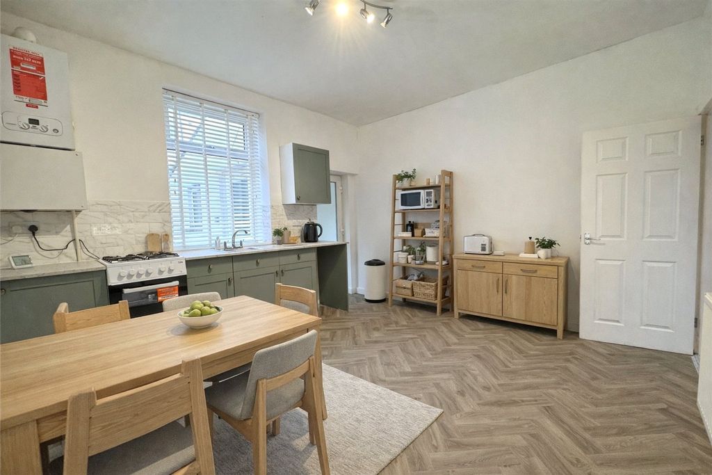 Property photo 3 of 9 Picture No. 31