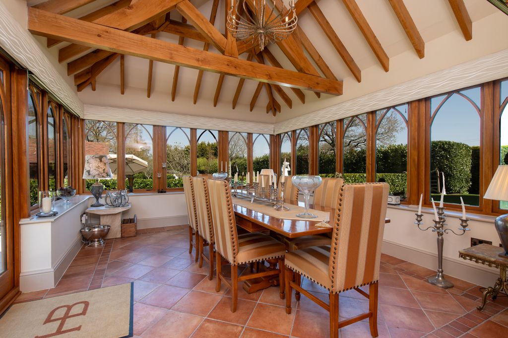 Property photo 3 of 28 Dining/Garden Room