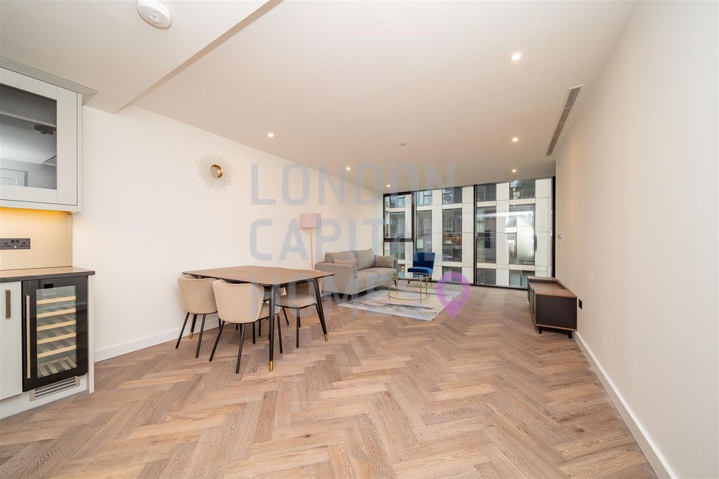 Property photo 1 of 13 2Sep2872.Jpg