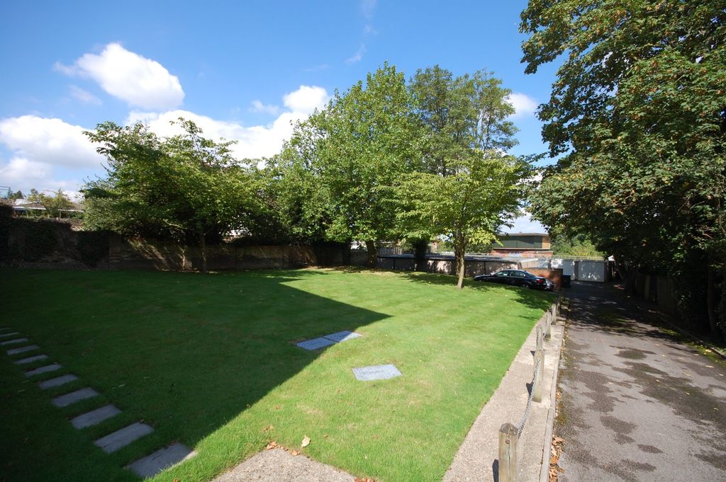 Property photo 2 of 2 Communal Garden