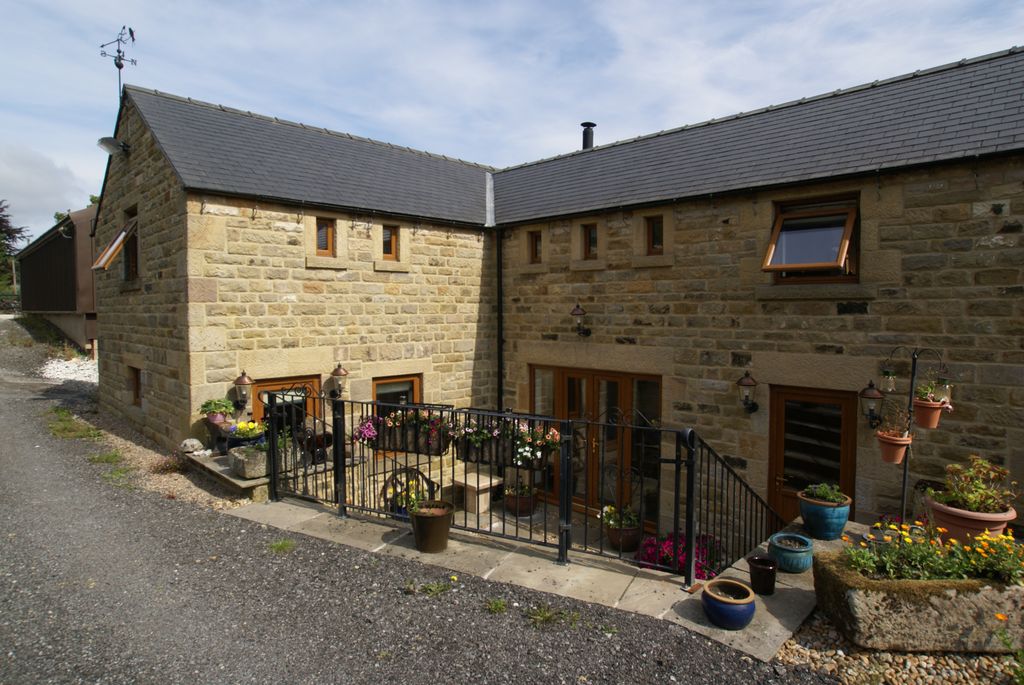 Property photo 2 of 13 Westwood fm Front