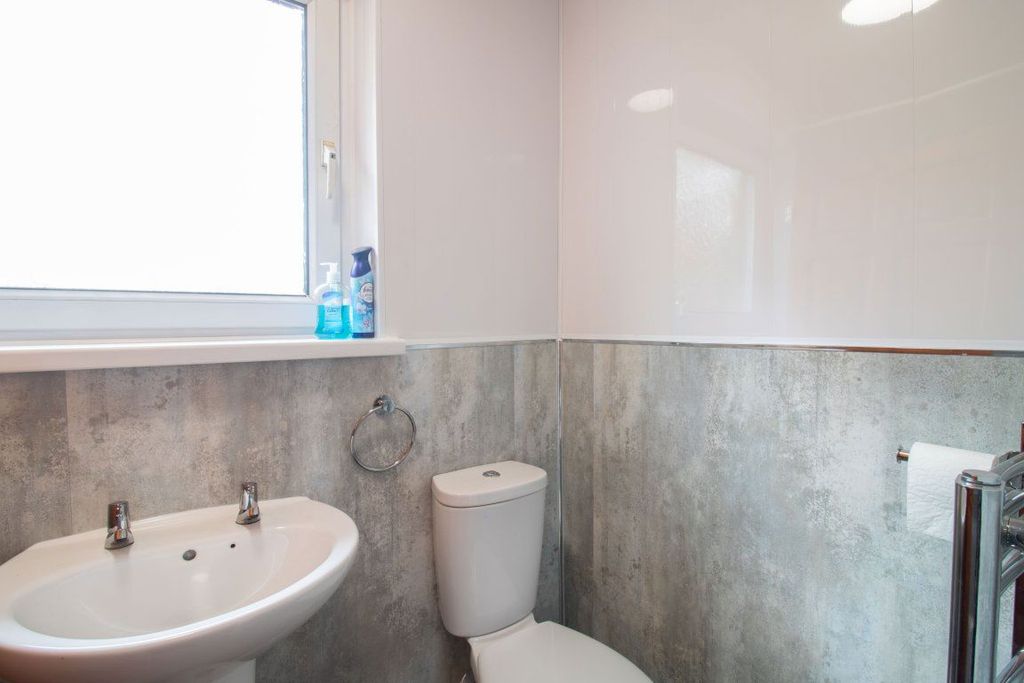 Property photo 3 of 22