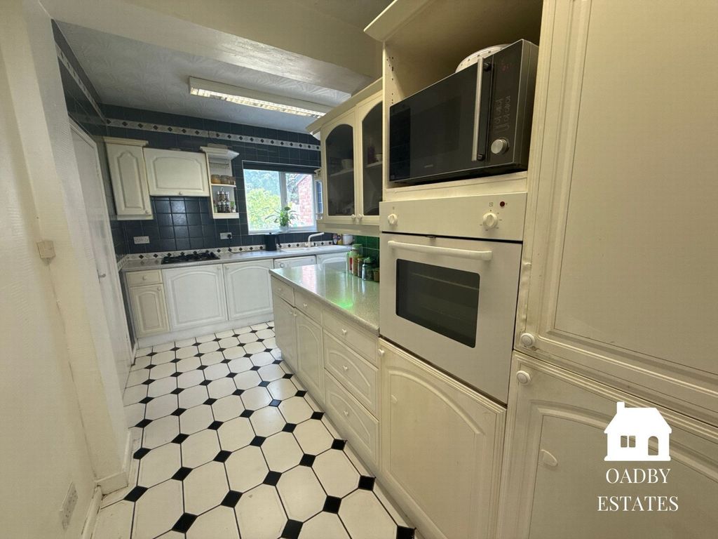 Property photo 3 of 13 Photo 5