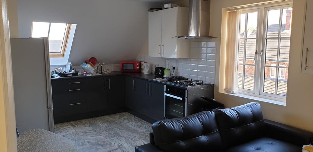 Property photo 2 of 5