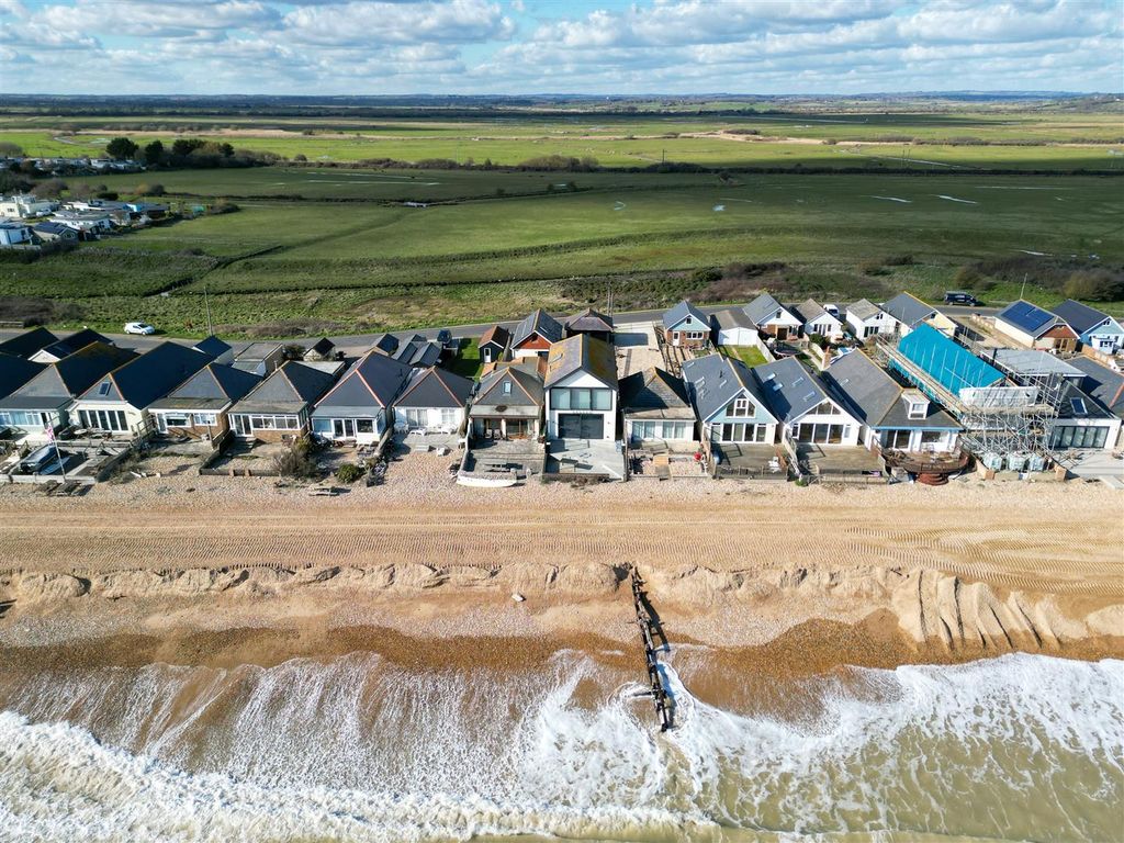 Property photo 1 of 40