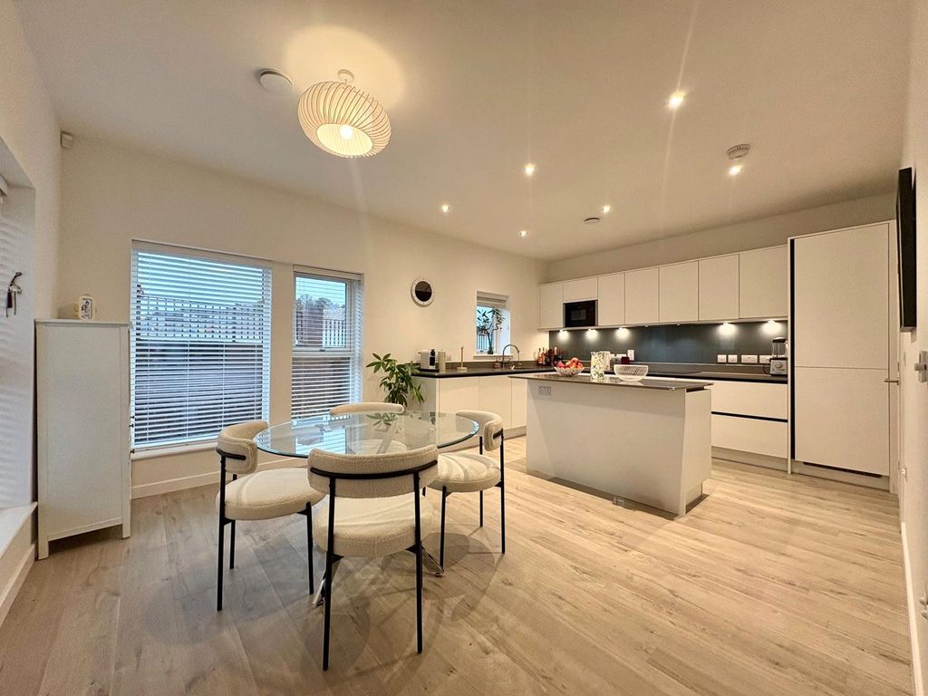 Property photo 2 of 16 Picture No. 05