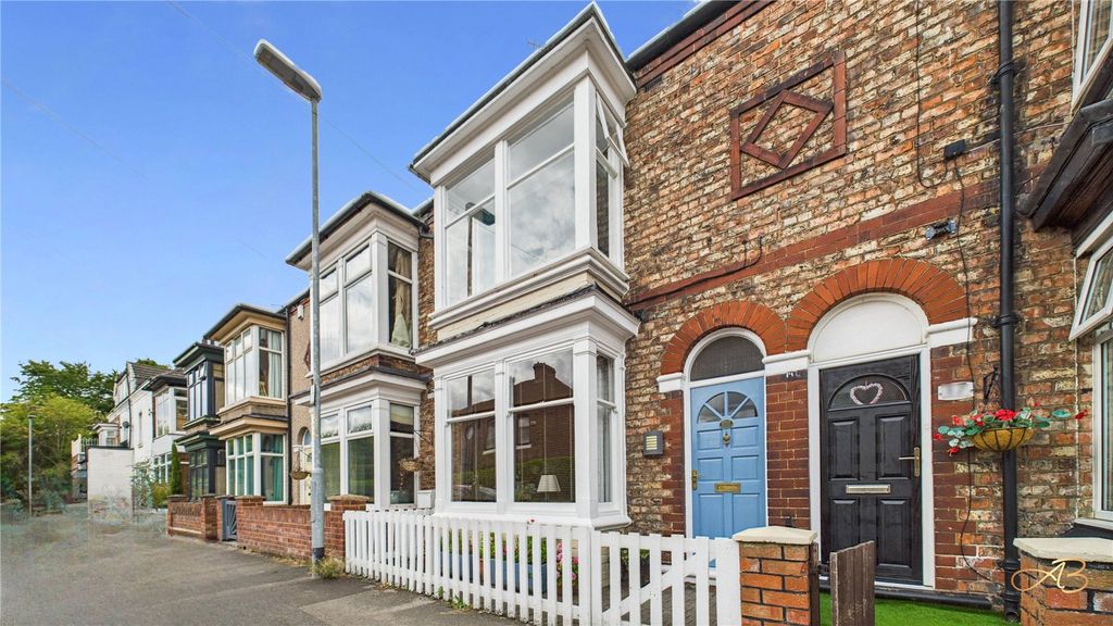 Property photo 1 of 18 Picture No. 05