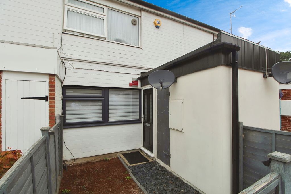 Property photo 1 of 8 Pbox-Front_Of_House-327272.Jpg