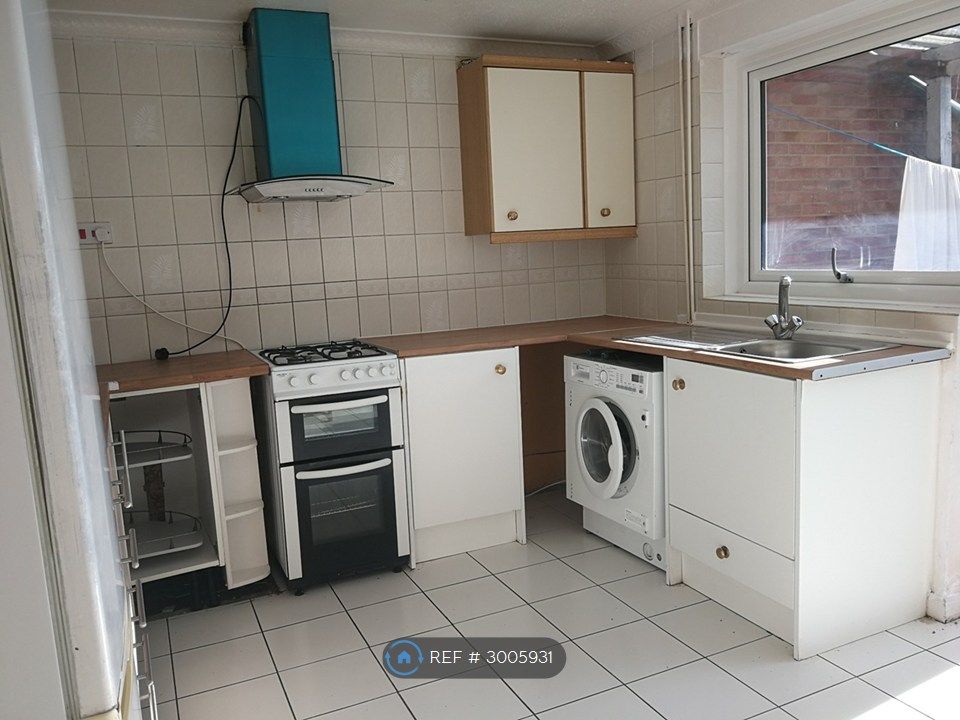 Property photo 3 of 6