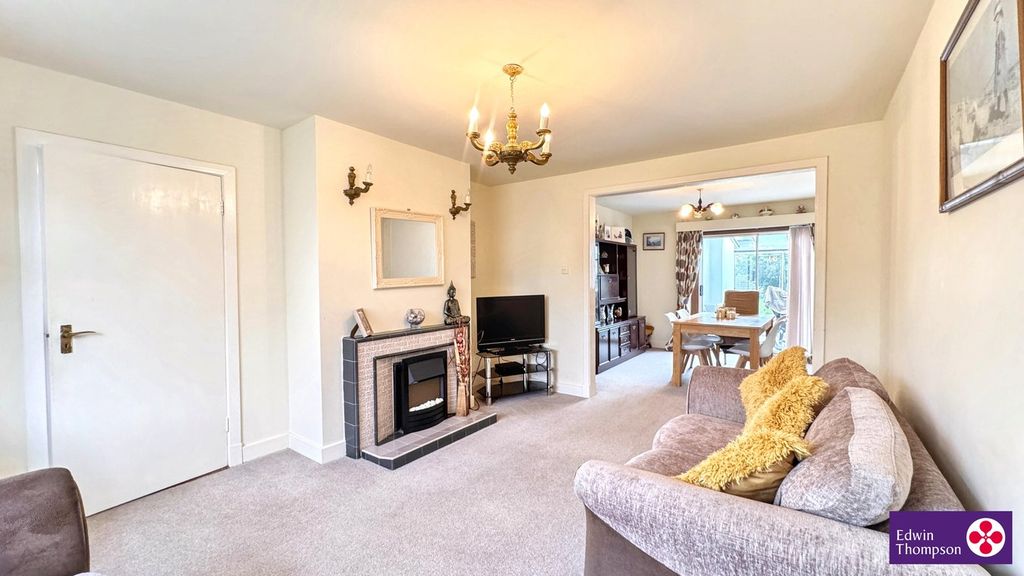 Property photo 2 of 38