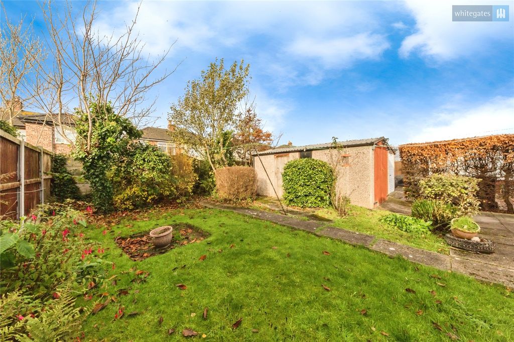 Property photo 2 of 13 Picture No. 11