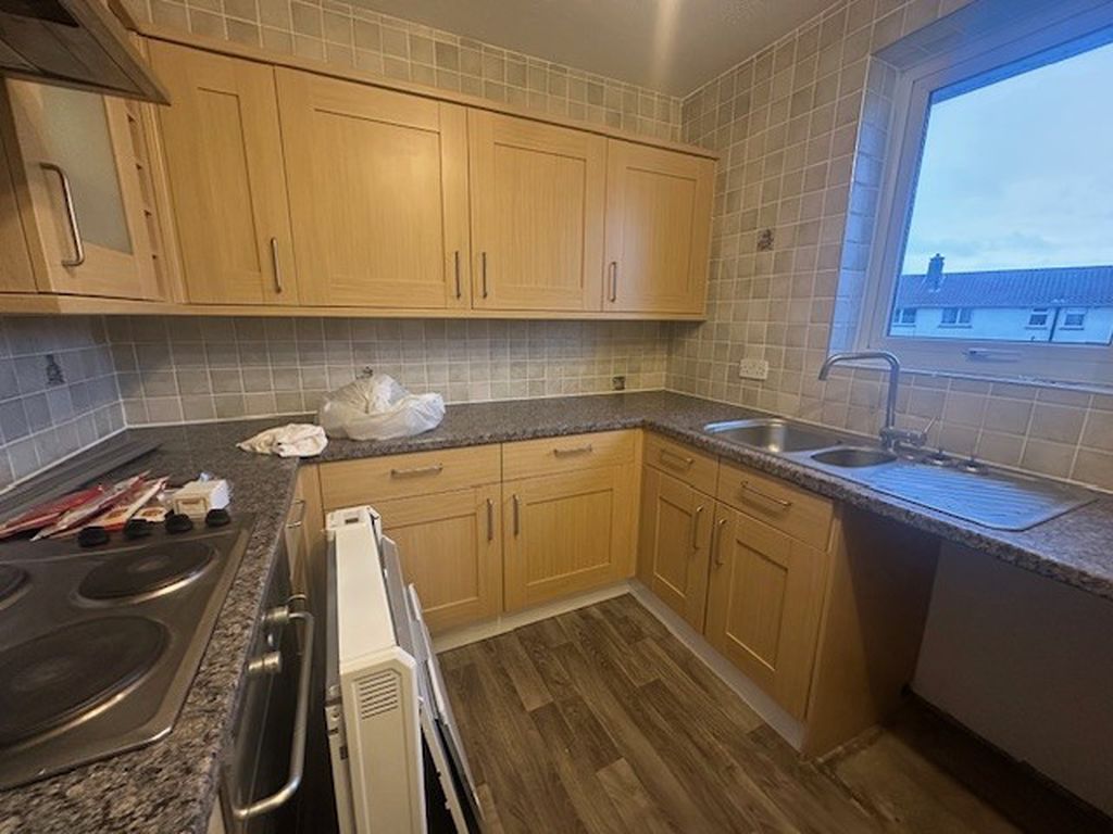 Property photo 3 of 6 Photo 4