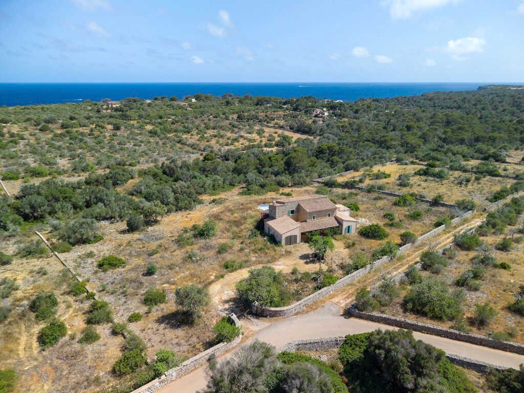 Property photo 1 of 13 Aerial (2)