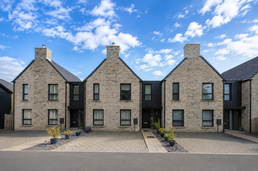 Property photo 1 of 20 956Fc34E112c4Adb9A343A6108829A39