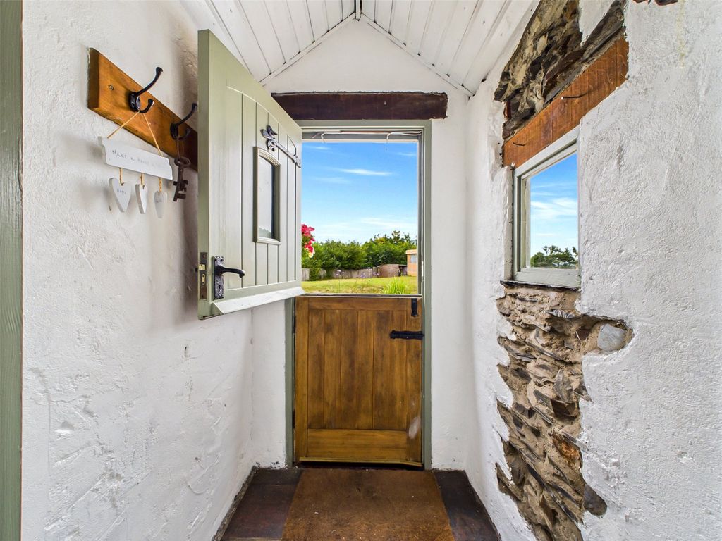 Property photo 2 of 23 Entrance