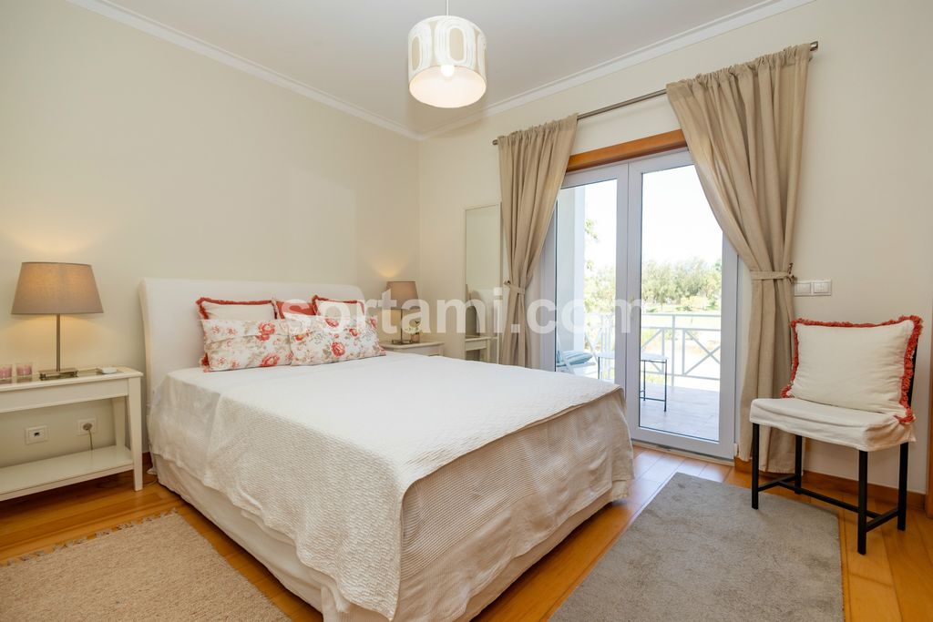 Property photo 2 of 26