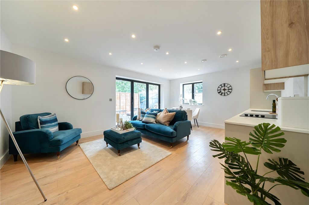 Property photo 1 of 10 Picture No. 06