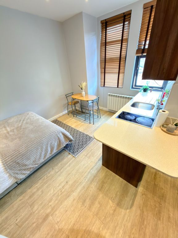 Property photo 3 of 7 Gallery