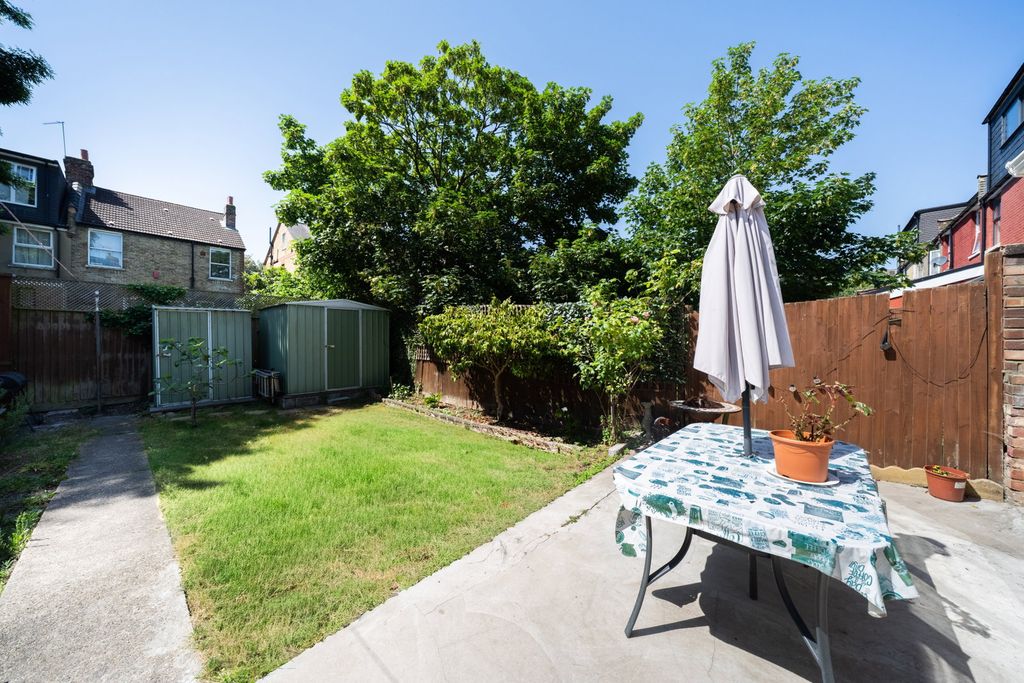 Property photo 3 of 14