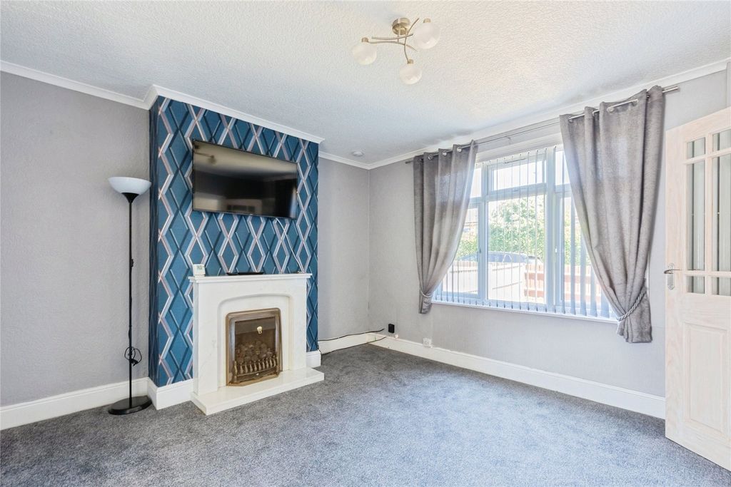 Property photo 3 of 17 Picture No. 05