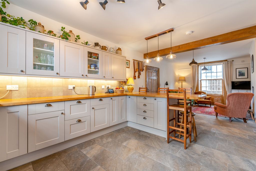 Additional image 7 of 6 bed end terrace house for saleBridge Street, Chepstow, Monmouthshire NP16