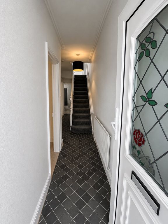 Property photo 2 of 11 Gallery