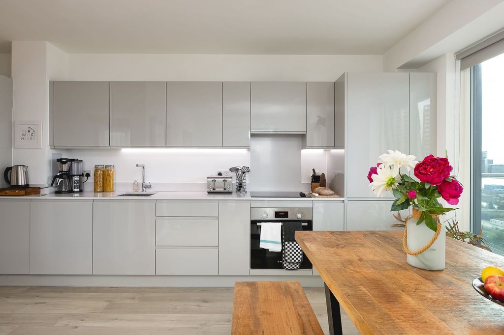 Property photo 2 of 16 4845063