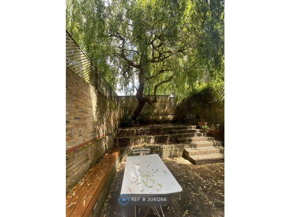 Property photo 2 of 6 Walled Garden