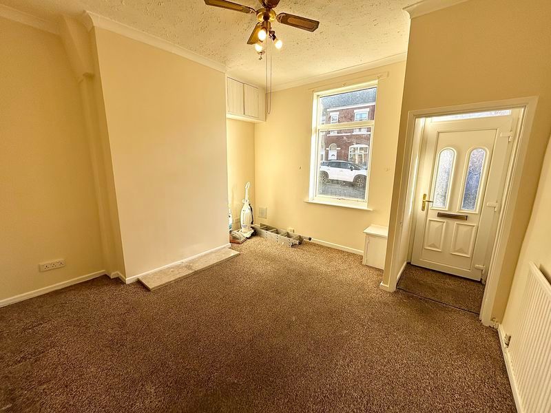 Property photo 3 of 7 Photo 5