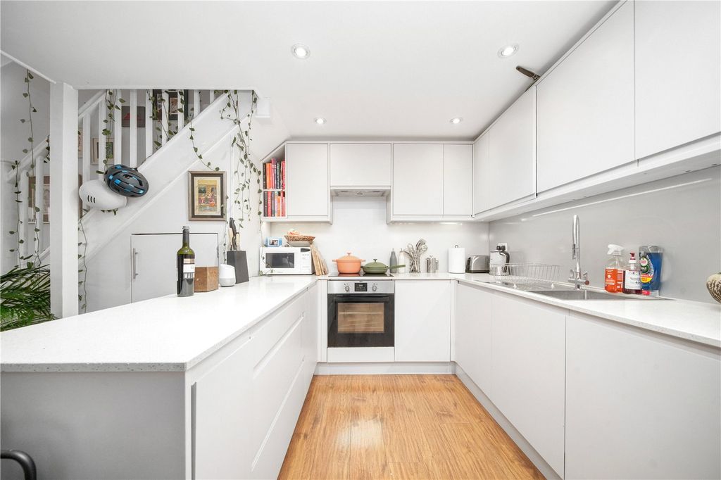 Property photo 3 of 34 Picture No. 29