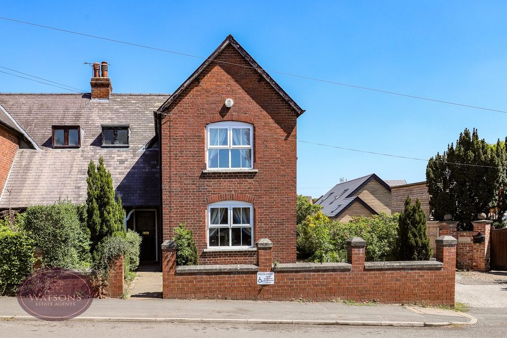 Property photo 1 of 32