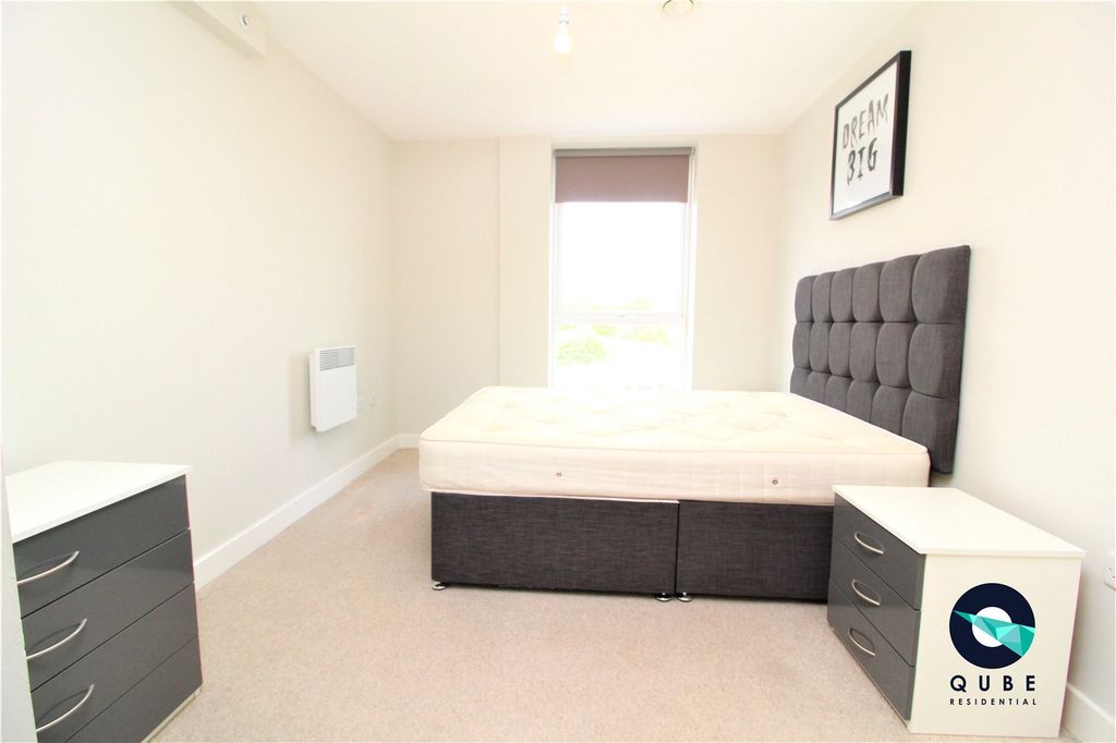 Property photo 2 of 11 Bedroom