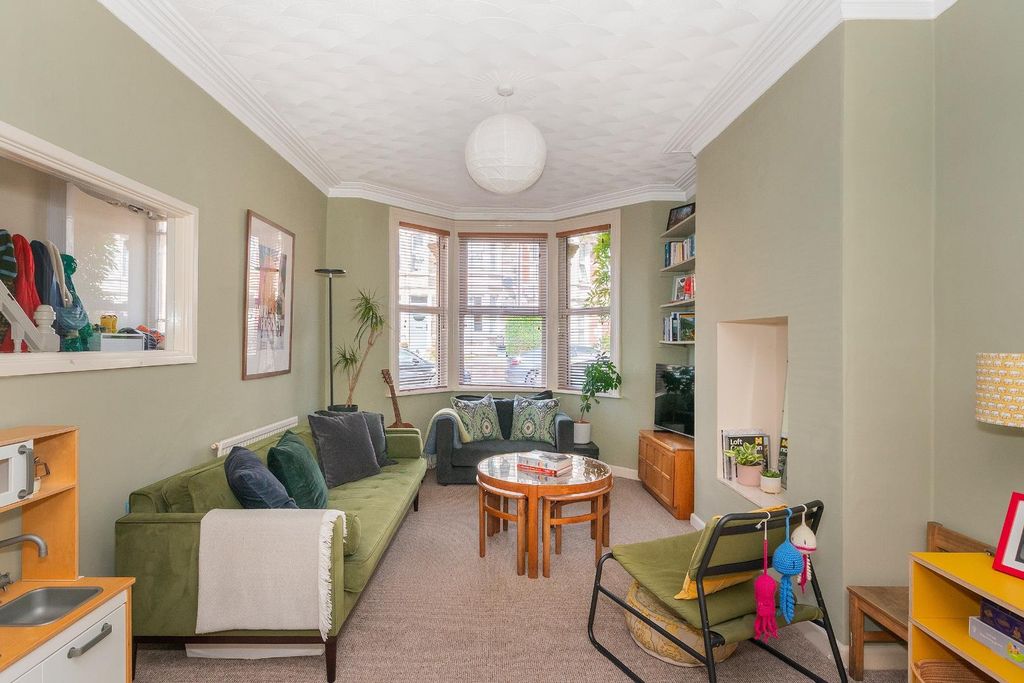 Property photo 1 of 43 3G2Prbn - Living Room E.Jpg