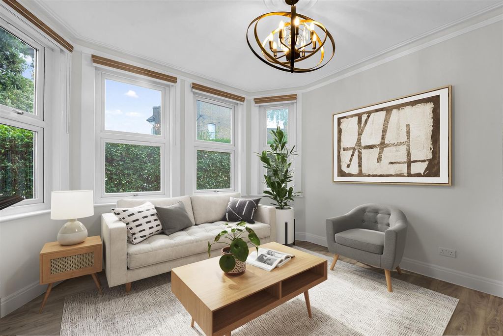 Property photo 1 of 9