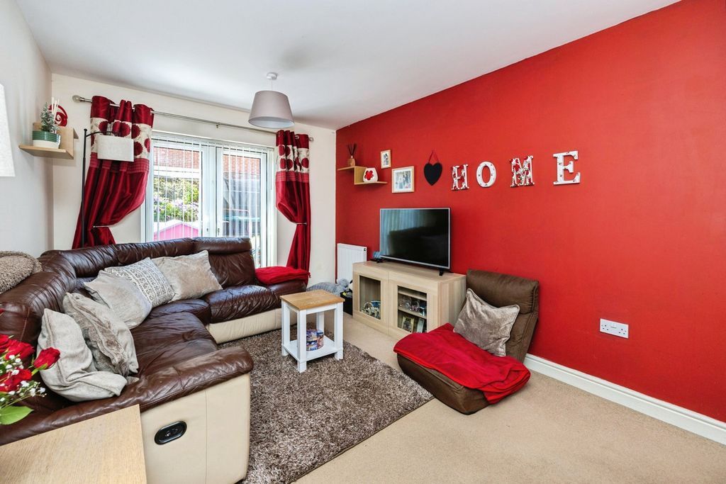 Property photo 3 of 23