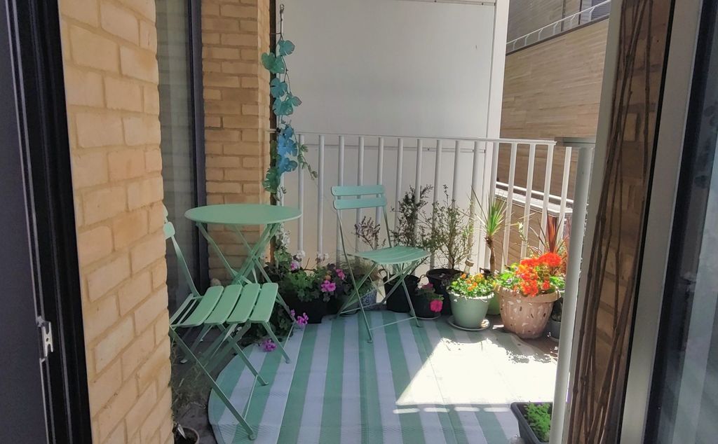 Property photo 1 of 25