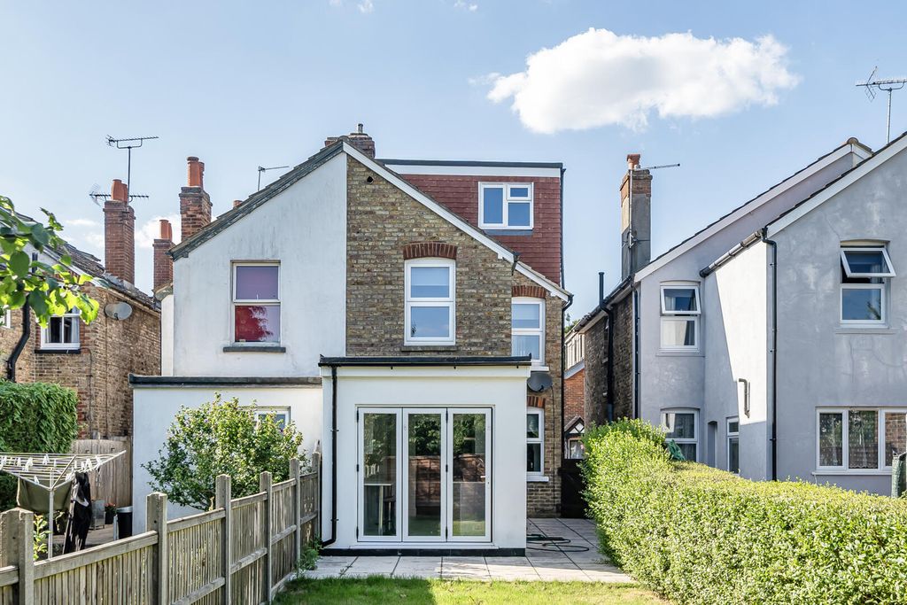Property photo 1 of 18 Rear Garden