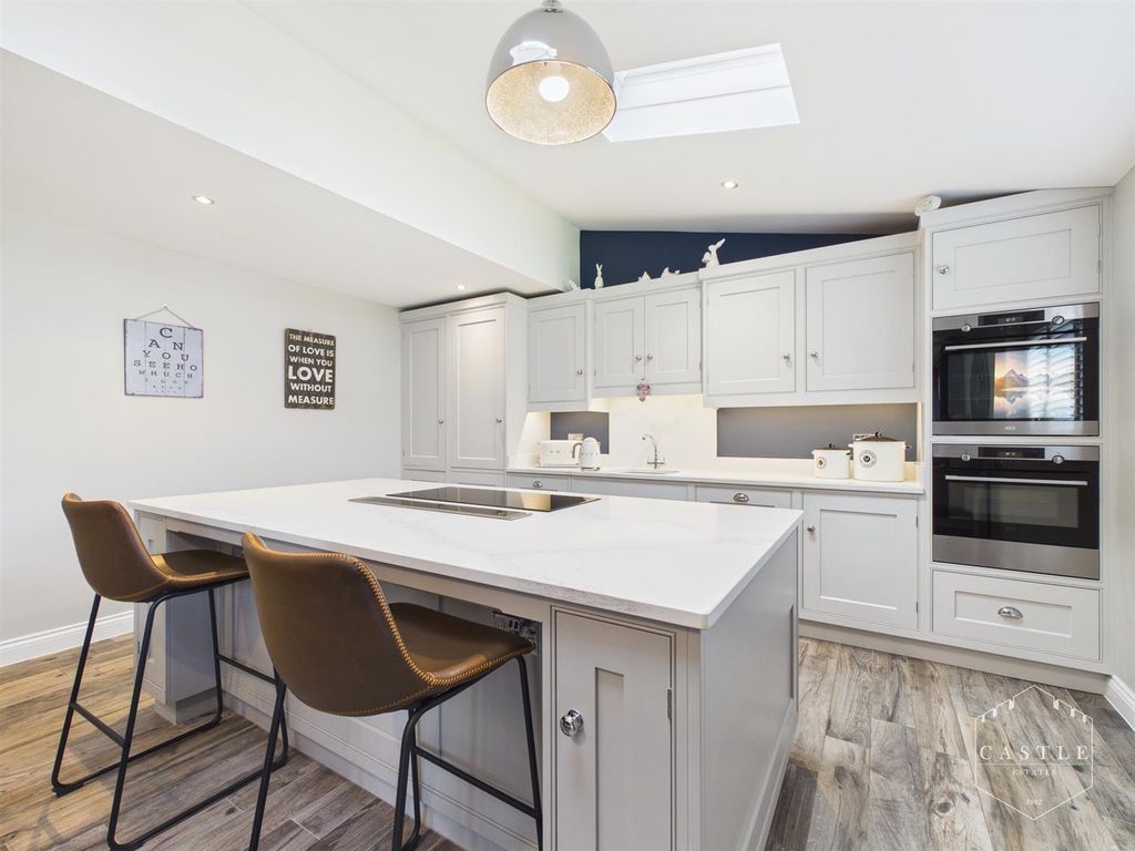 Property photo 3 of 28 Open Plan Living Kitchen