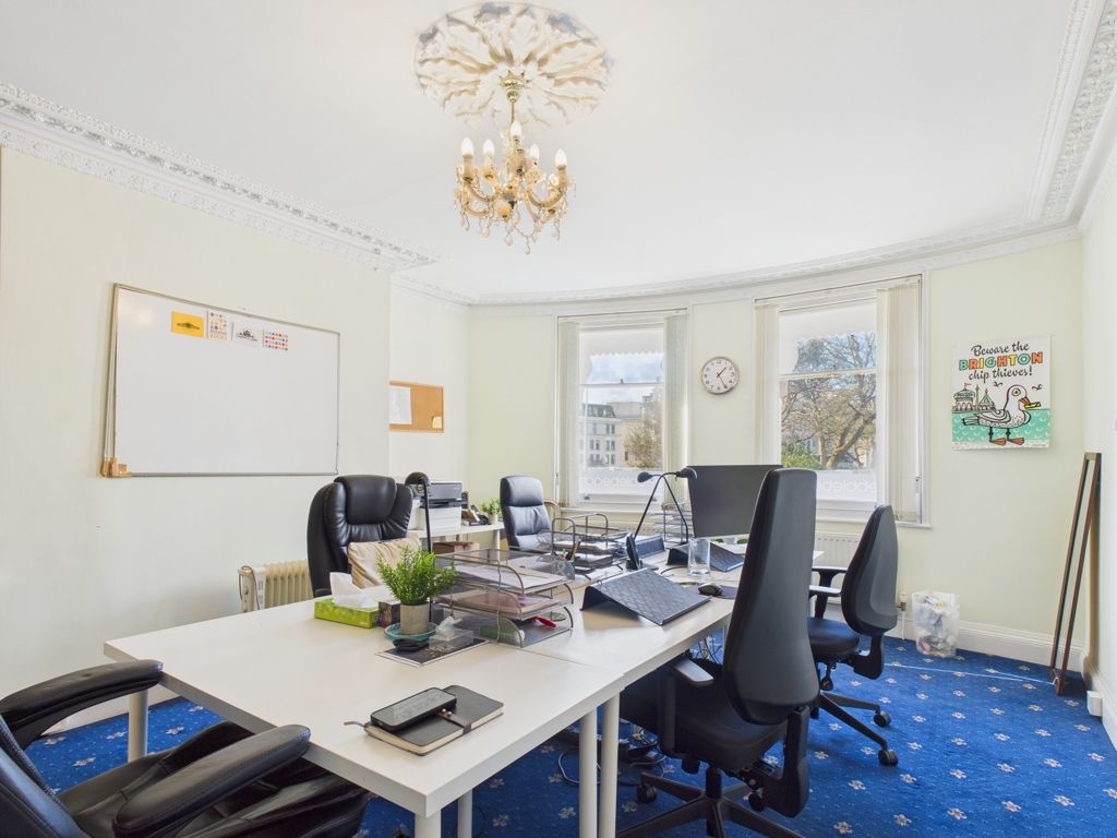 Property photo 2 of 9 Photo 7