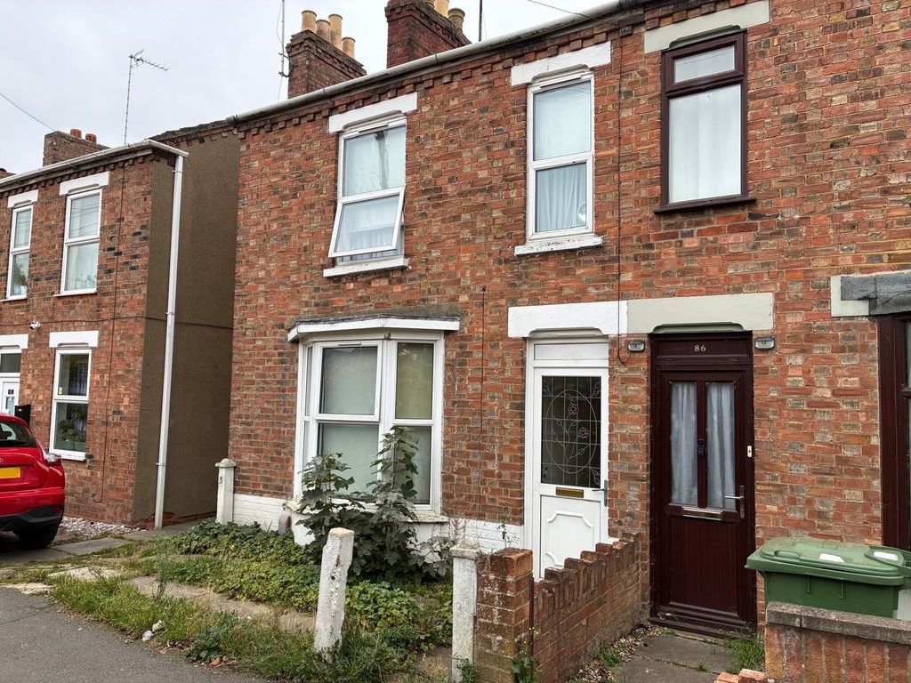 Property photo 1 of 3