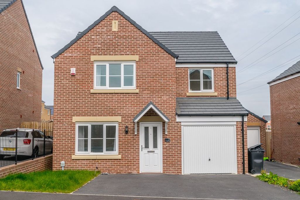 Property photo 1 of 26