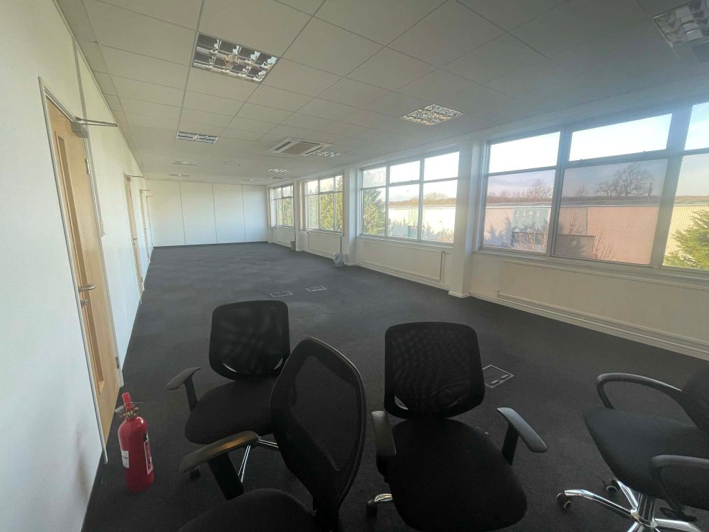 Property photo 1 of 2